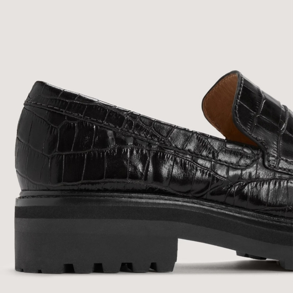 Everlane Black Croc-Embossed Loafers - Picture 9 of 12